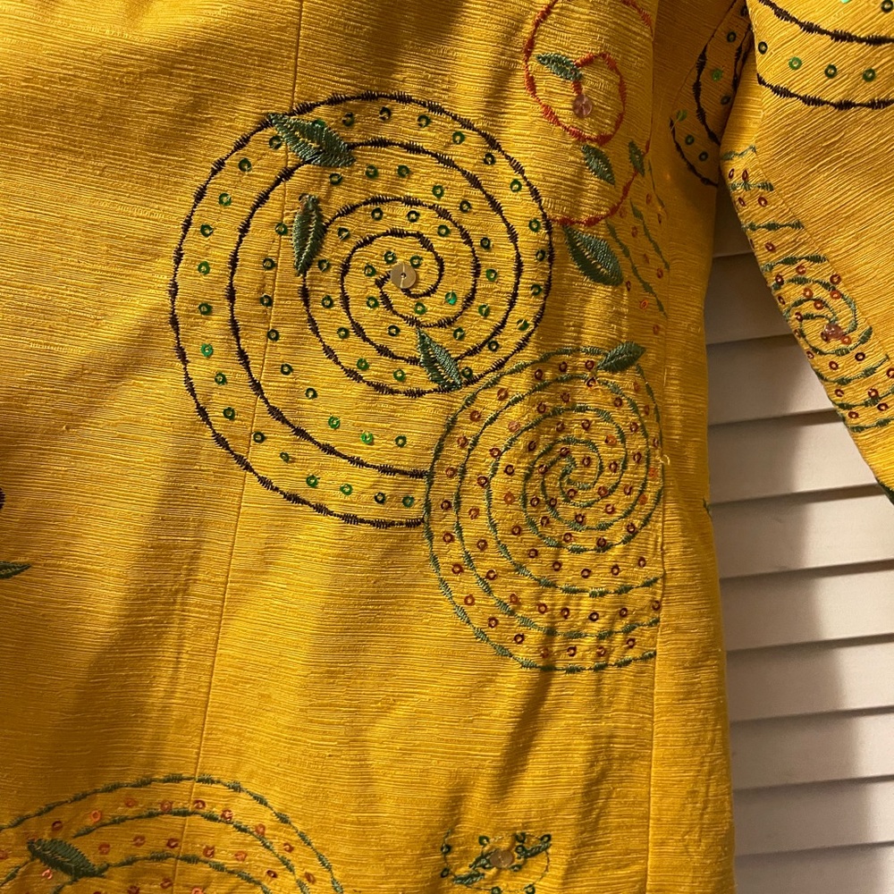 Silk Land Gold Jacket - Picture 5 of 7